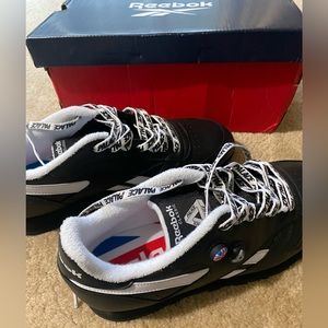 Reebok Palace CL Pump Unisex Sneakers Size 11